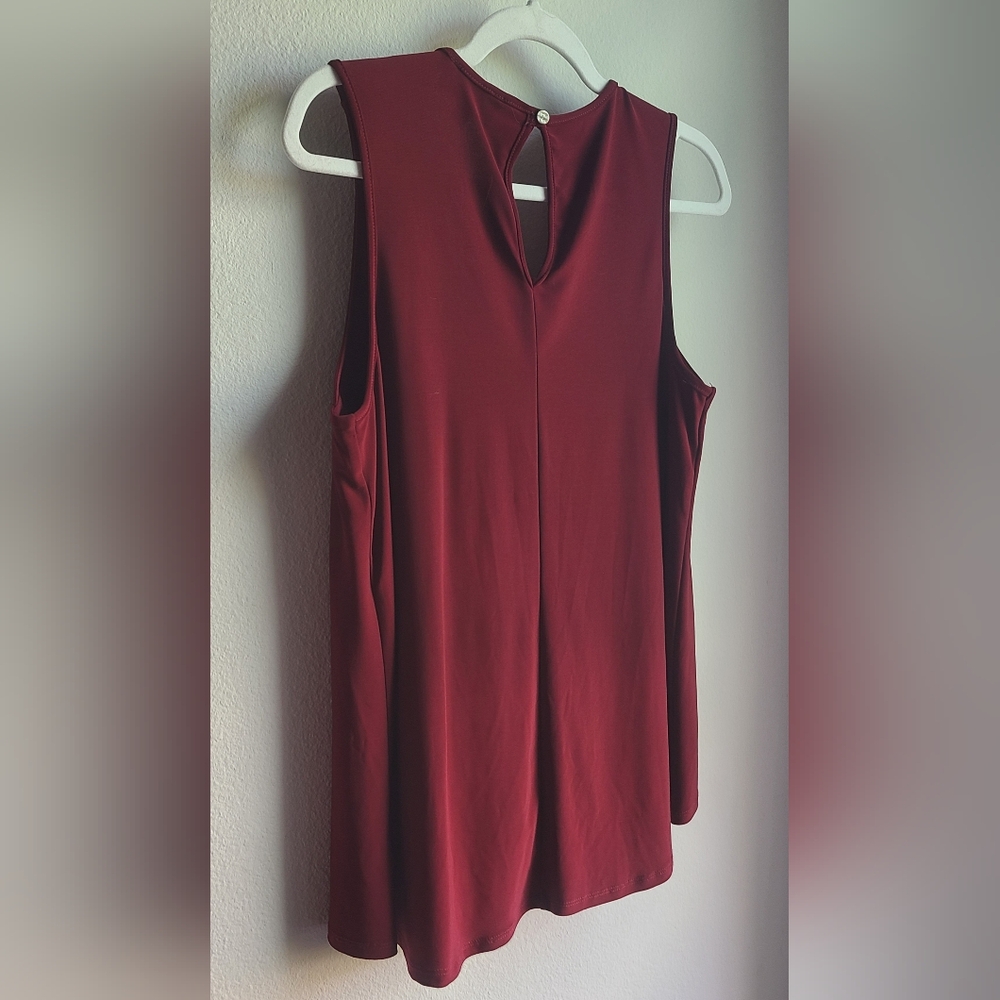Auw - Women’s Maroon Sleeveless Blouse, Sz M View 4